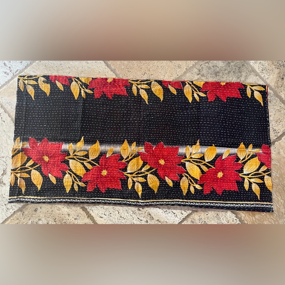 KANTHA BAE black red floral Turban scarf head wrap OS - Picture 2 of 3